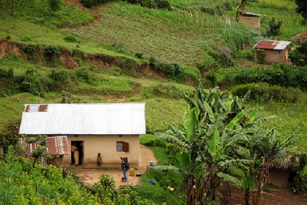 maisons rurales ougandaises