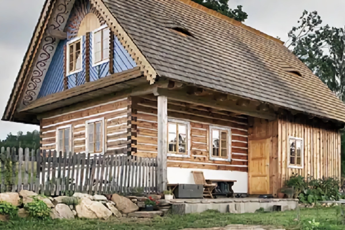 maison en bois dans les monts Orlické Hory