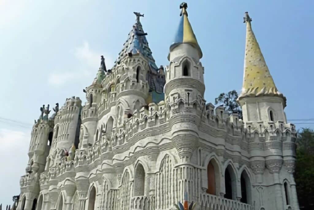 tours d'un château en Chine