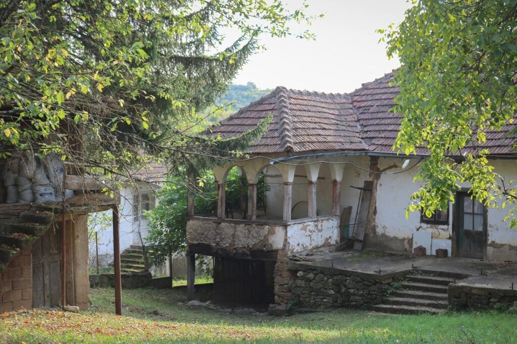 vieille maison de campagne en Macédoine