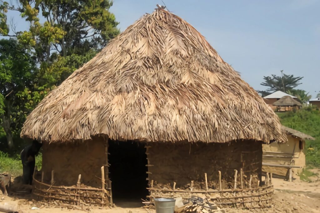 hutte traditionnelle au Liberia