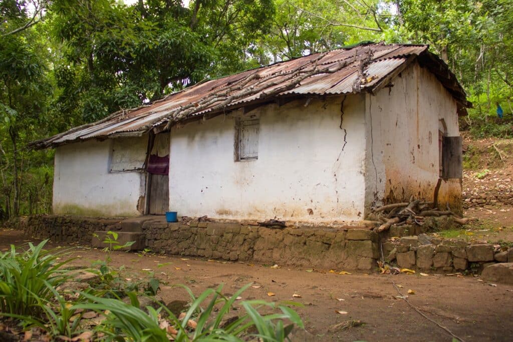 maison rurale en pisé au Sri Lanka