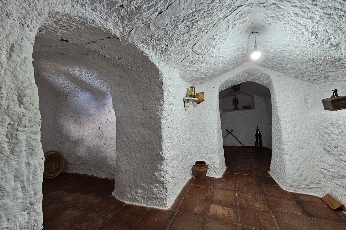 maisons troglodytes d'Andalousie