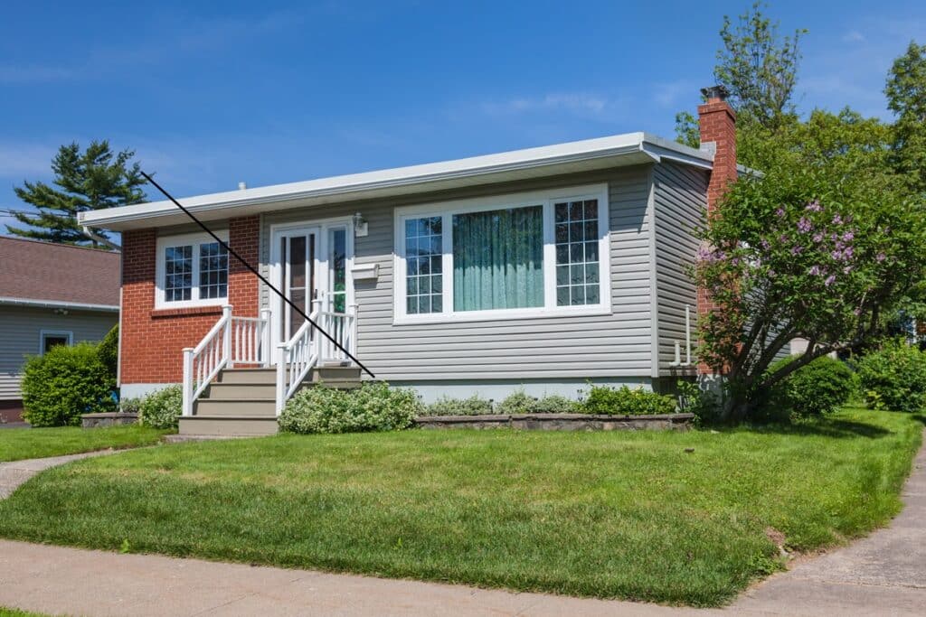 maison bungalow au Canada