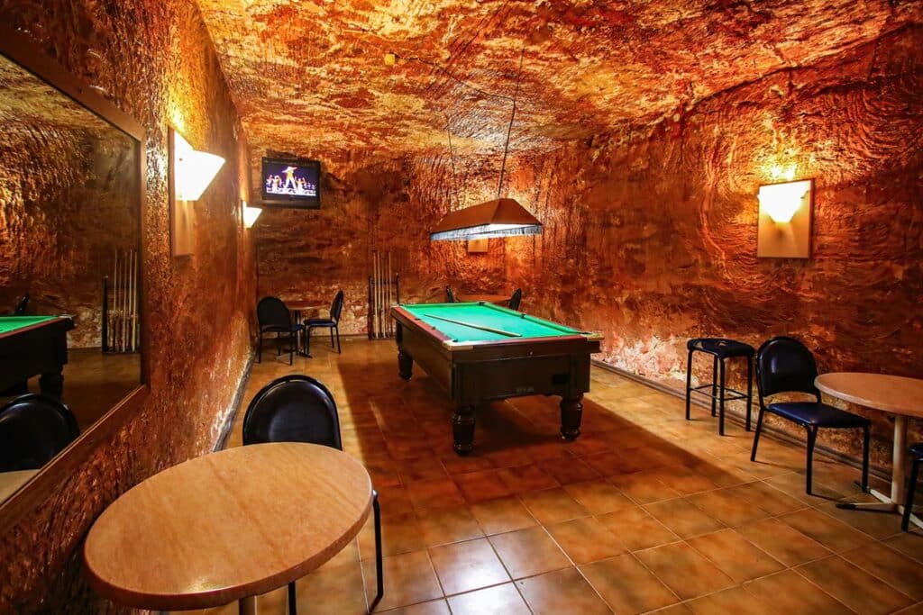 bar troglodyte à Coober Pedy