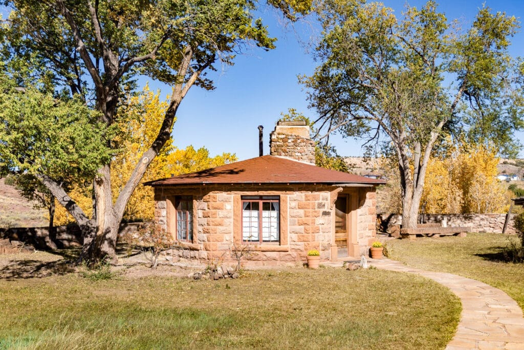 hogan navajo contemporain