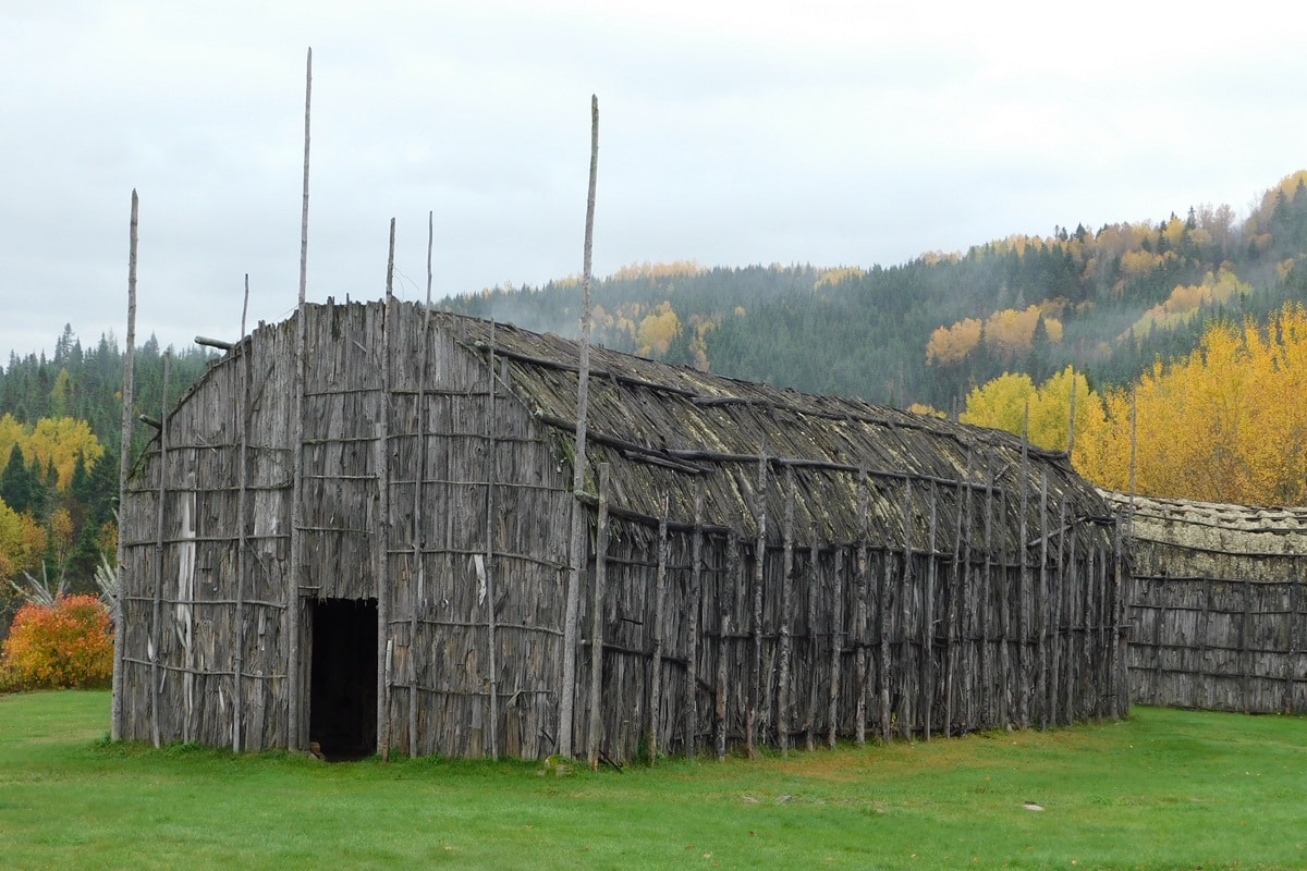 maison longue iroquoise