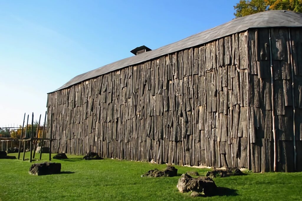 maison longue iroquoise