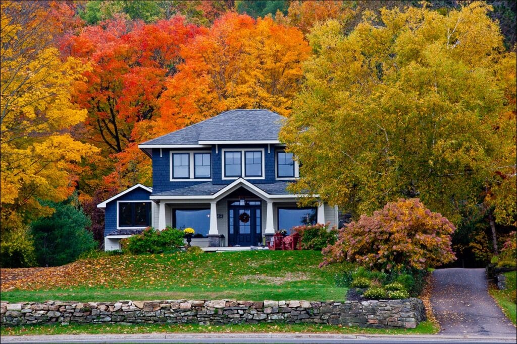 maison à étage au Canada