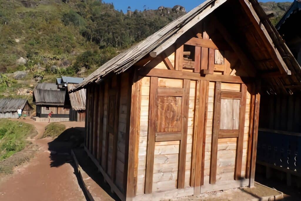 maison en bois Zafimaniry