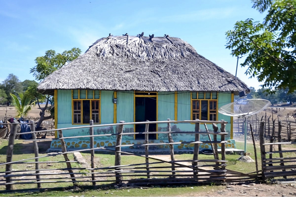 Des maisons colorées au Timor Oriental