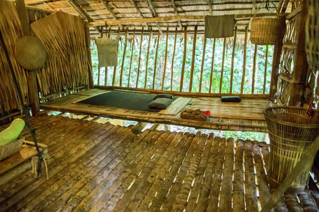 intérieur bilek maison longue en Malaisie