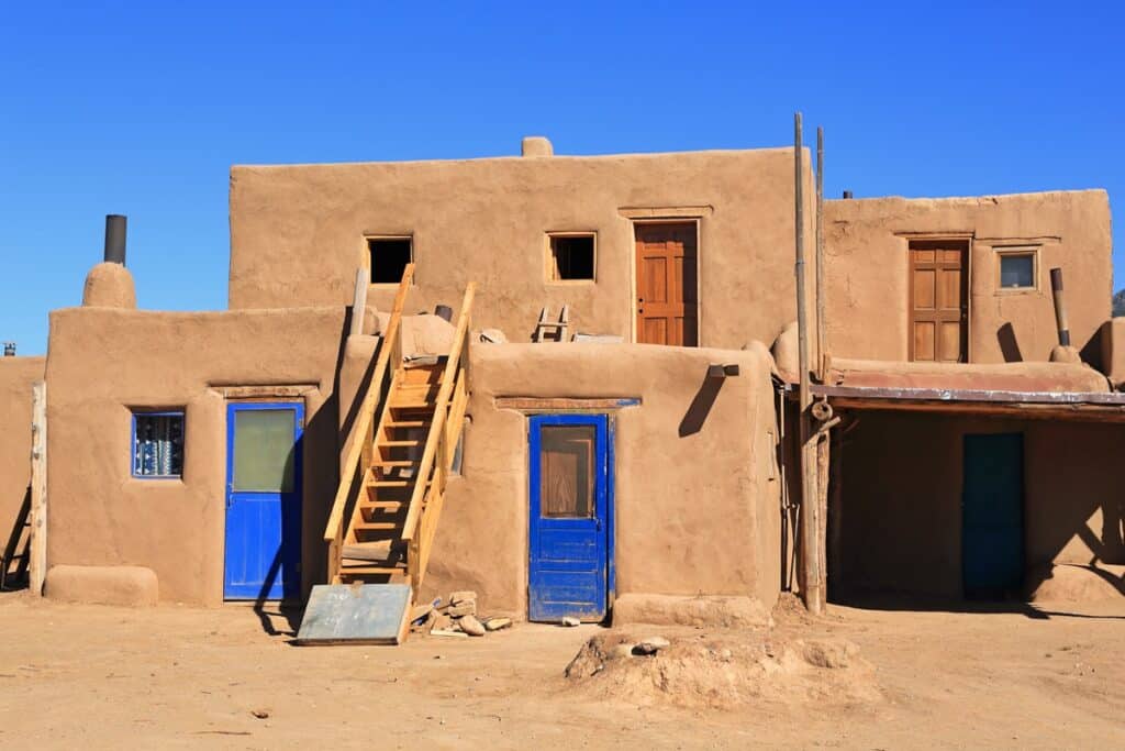 maison adobe à Taos Pueblo