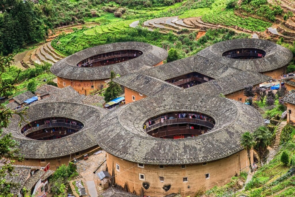 plusieurs tulou en Chine