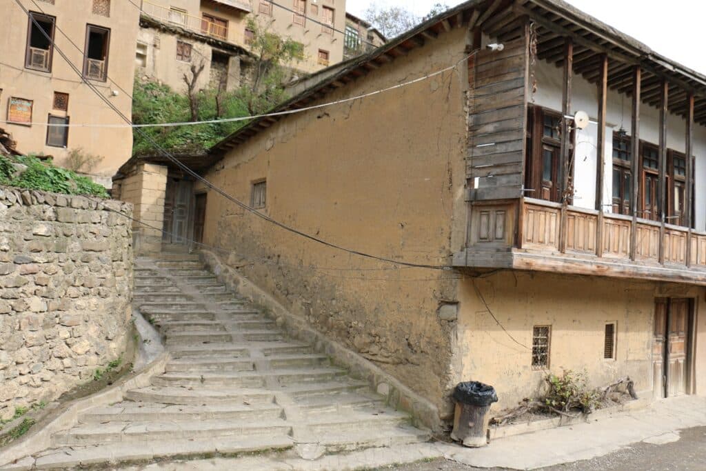 Masouleh ruelle escalier