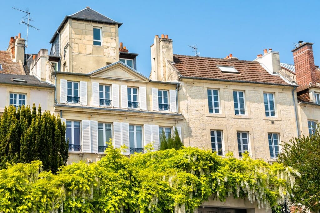 immeuble en pierre de Caen