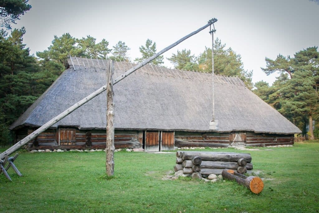 rehielamu au toit de chaume