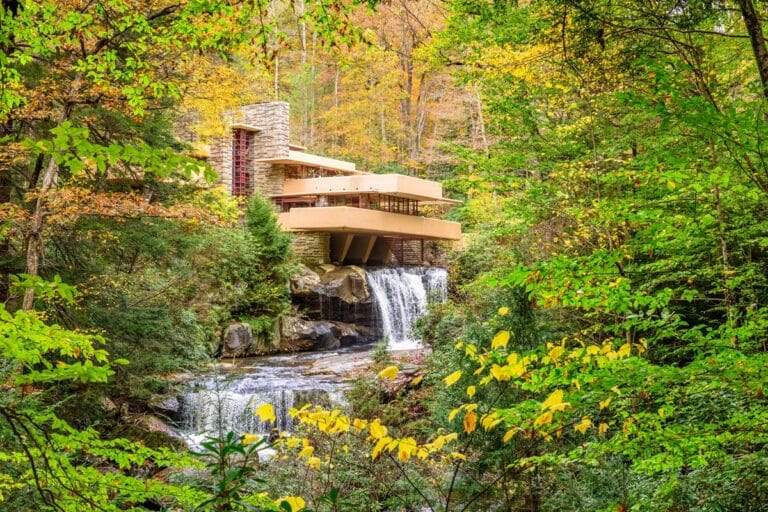 la maisons sur la cascade