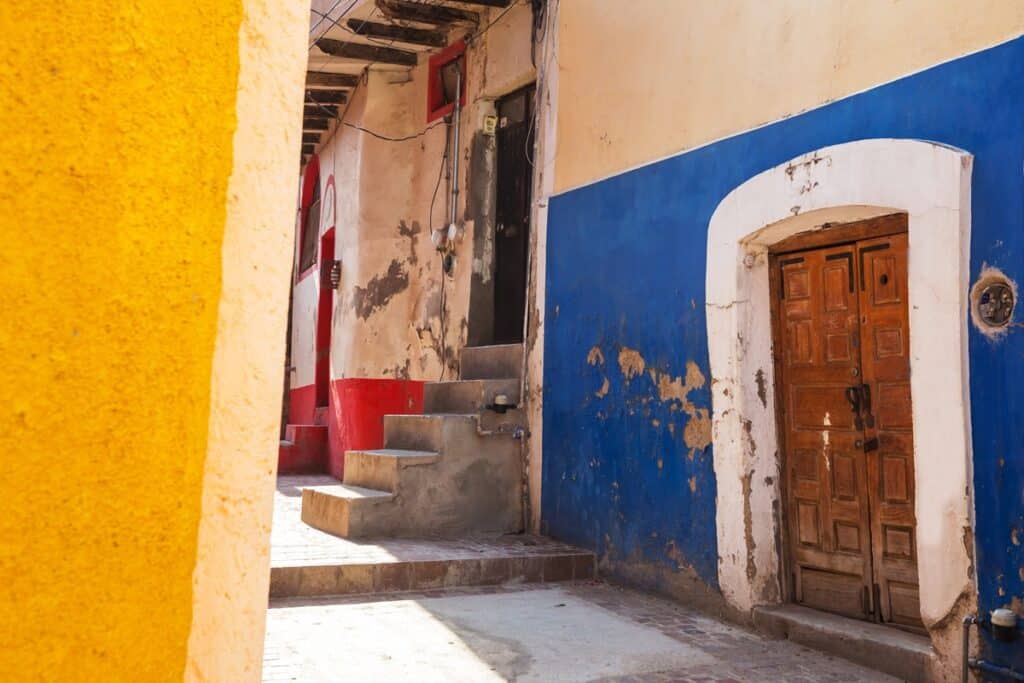 ancienne maison coloniale colorée à Guanajuato