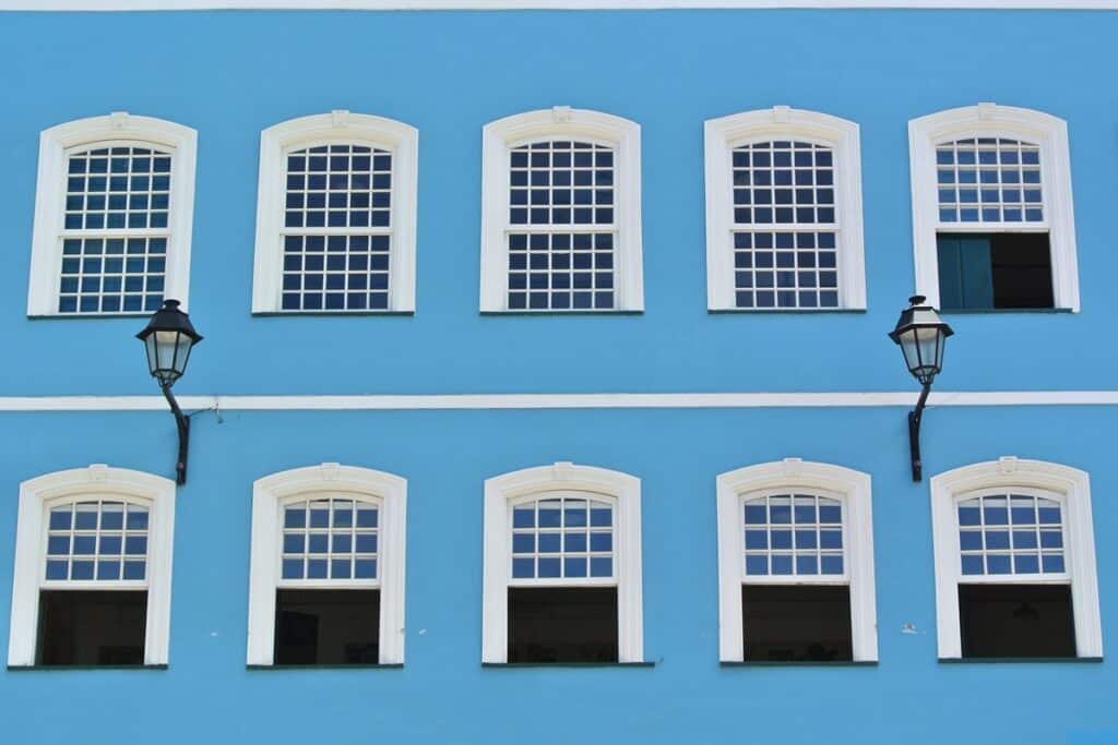 façade bleue