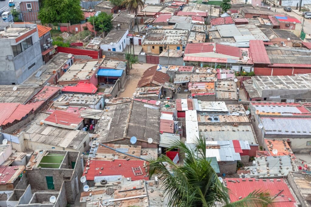 bidonville de Luanda