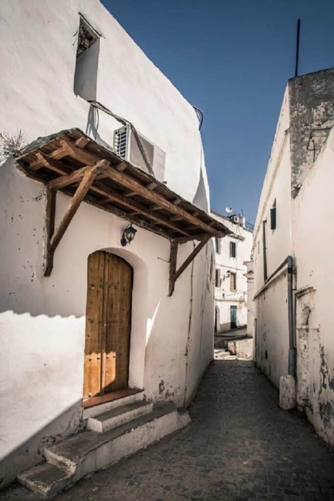 maisons et ruelle de la casbah d'alger