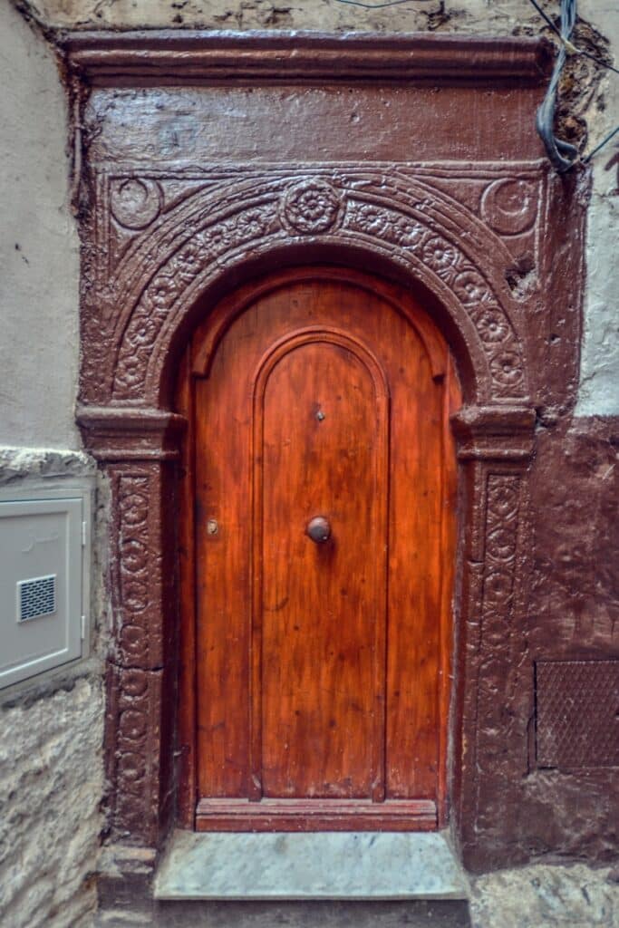belle porte dans la casbah d'Alger