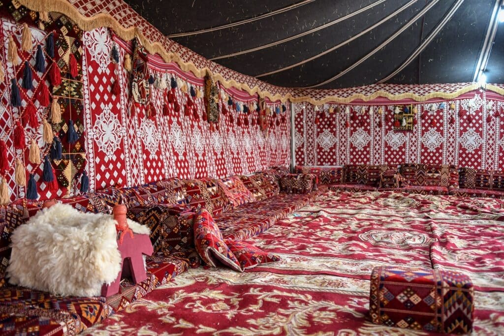 intérieur tente bédouine
