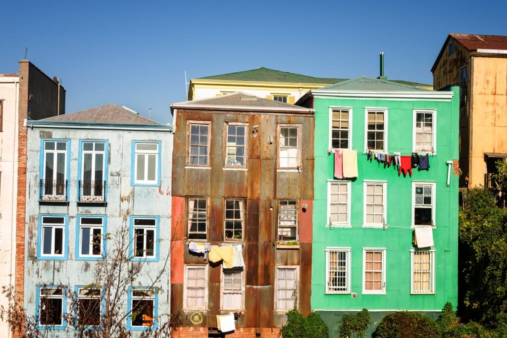 façades immeuble colorées valparaiso
