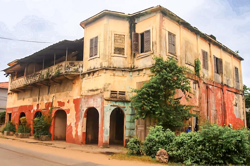 maison coloniale à Grand Bassam