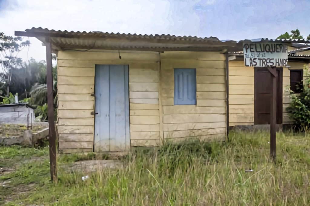 petite maison rurale en Guinée Équatoriale