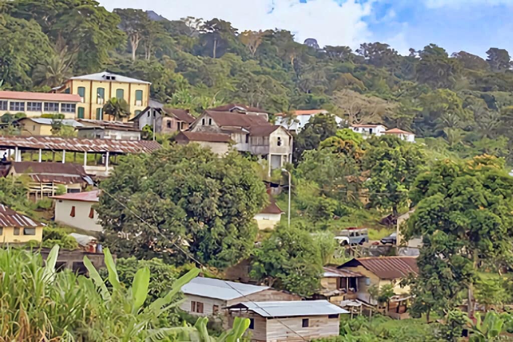 maisons à Luba sur l'île de Bioko