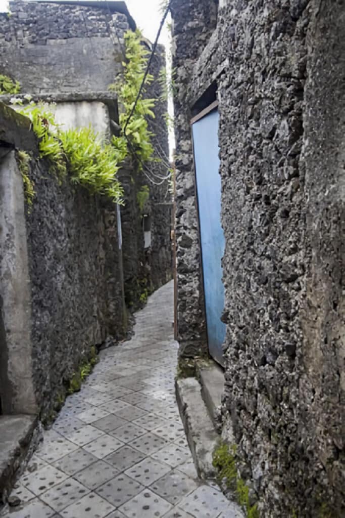 ruelle de la vieille ville de Moroni