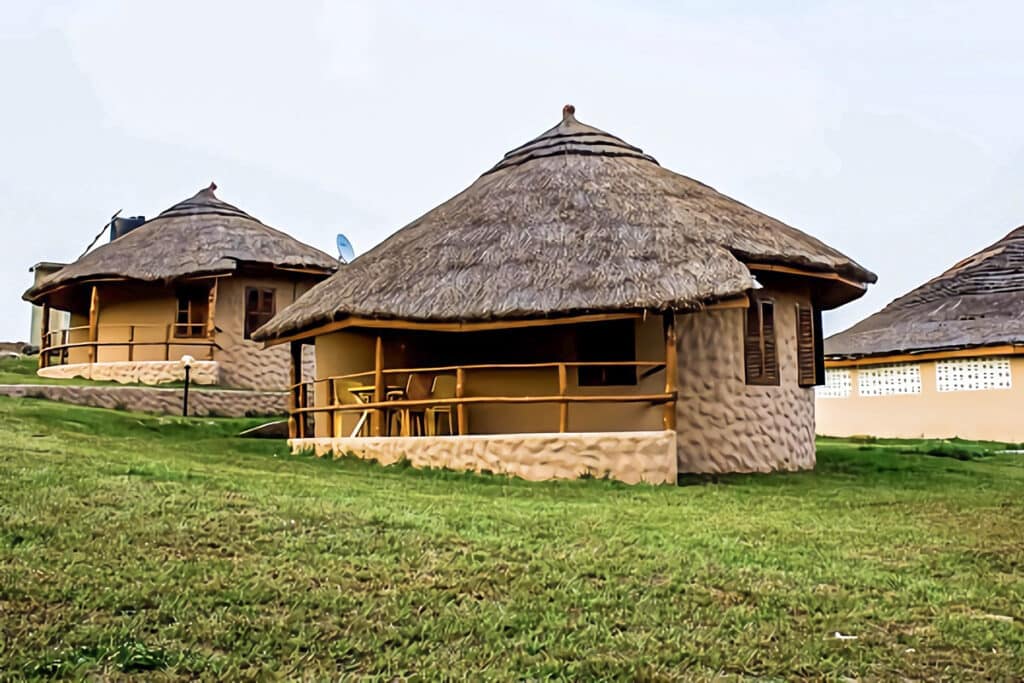 huttes du shama beach resort limited