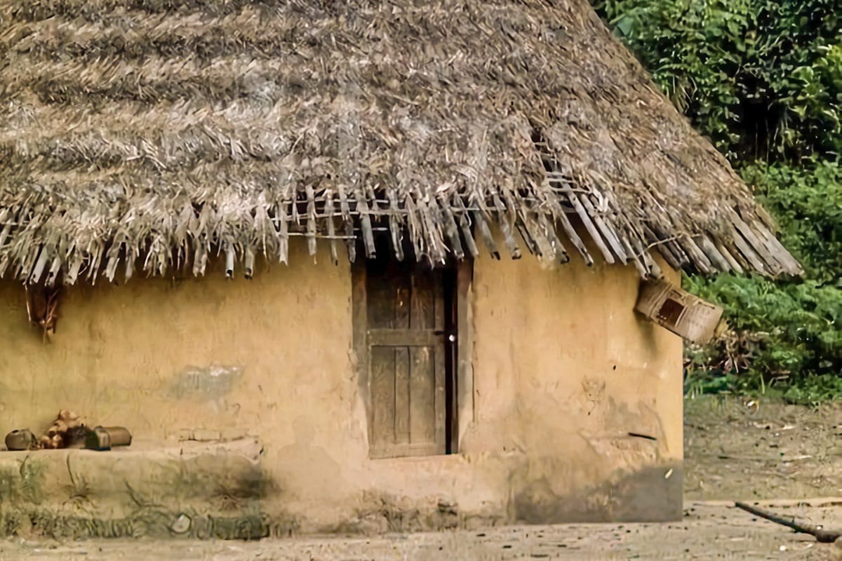 Hutte Kpelle traditionnelle