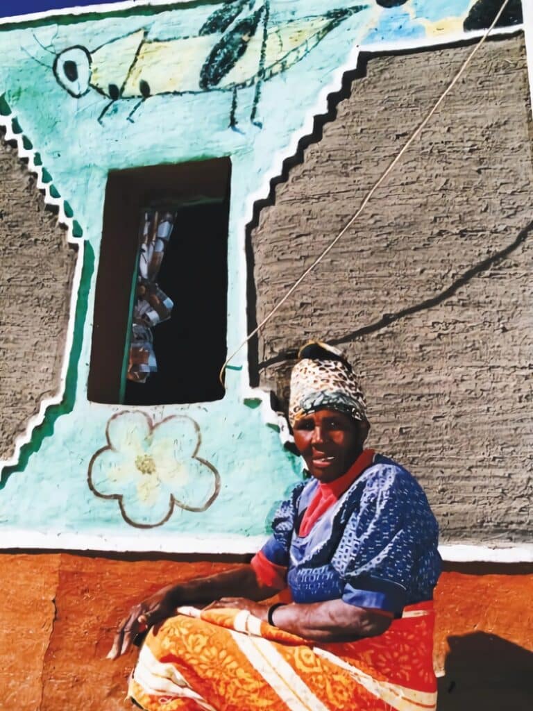 femme basotho devant litema