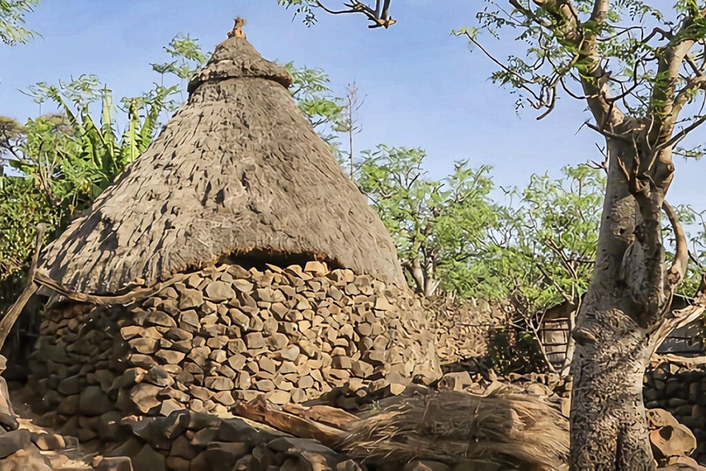 hutte traditionnelle konso