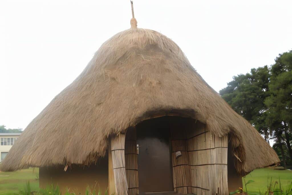 La hutte du peuple Amba