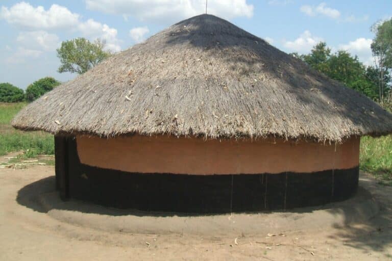 hutte Acholi
