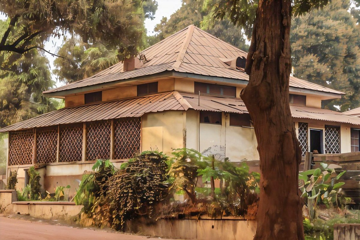 maison coloniale à Boma