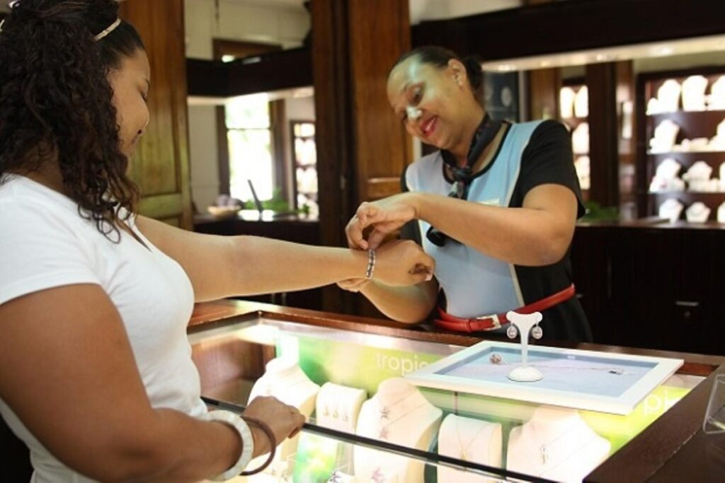 bijoux à Kenwyn house