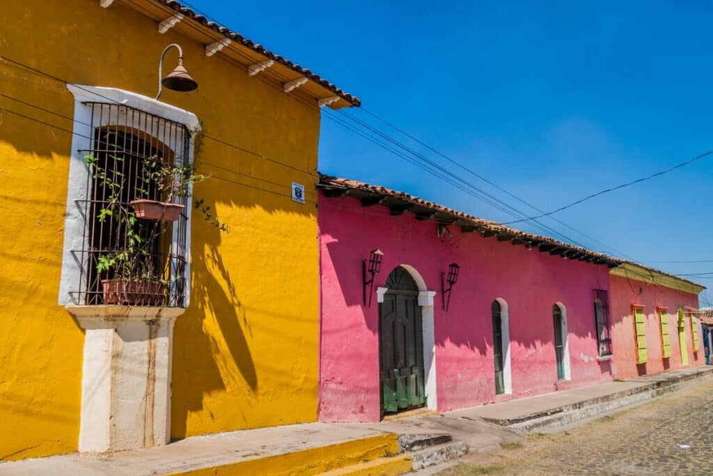 Suchitoto maisons coloniales