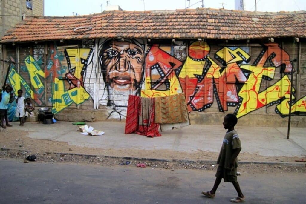 fresque murale dans le quartier de Damels à Dakar