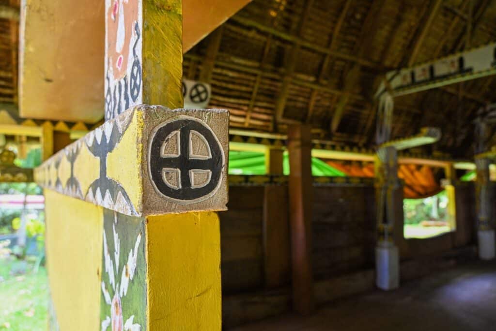 détail bai de Koror