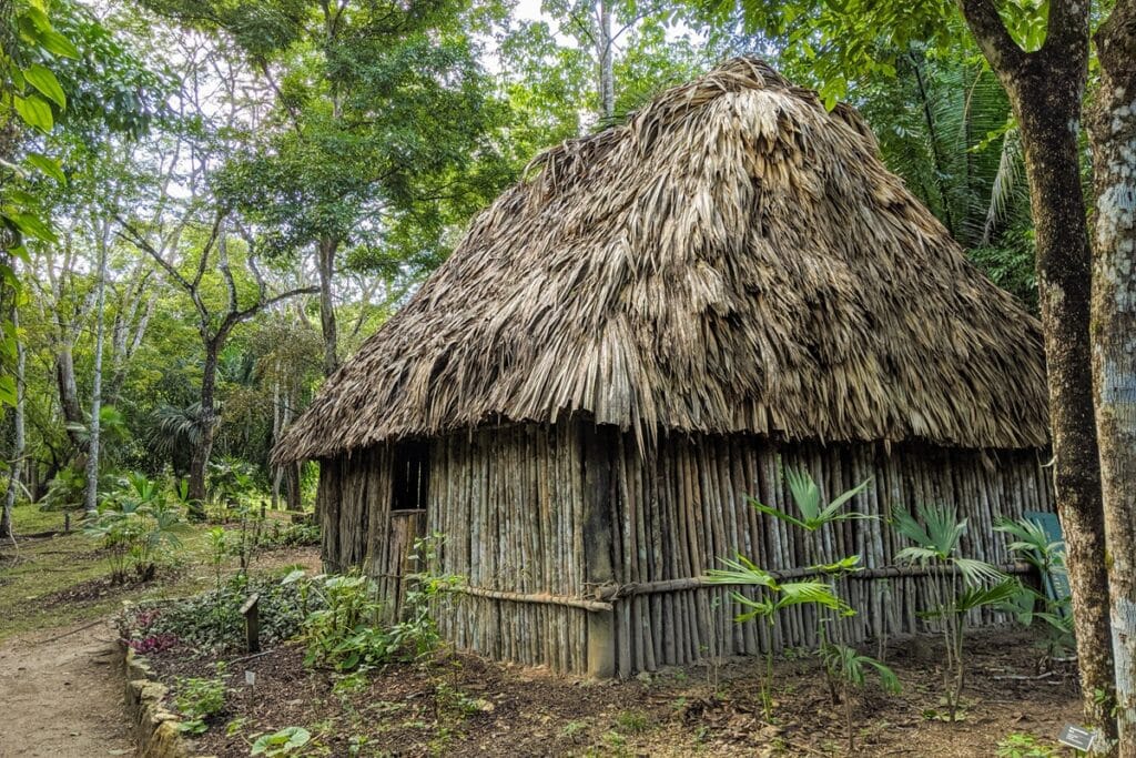 maison maya au Belize