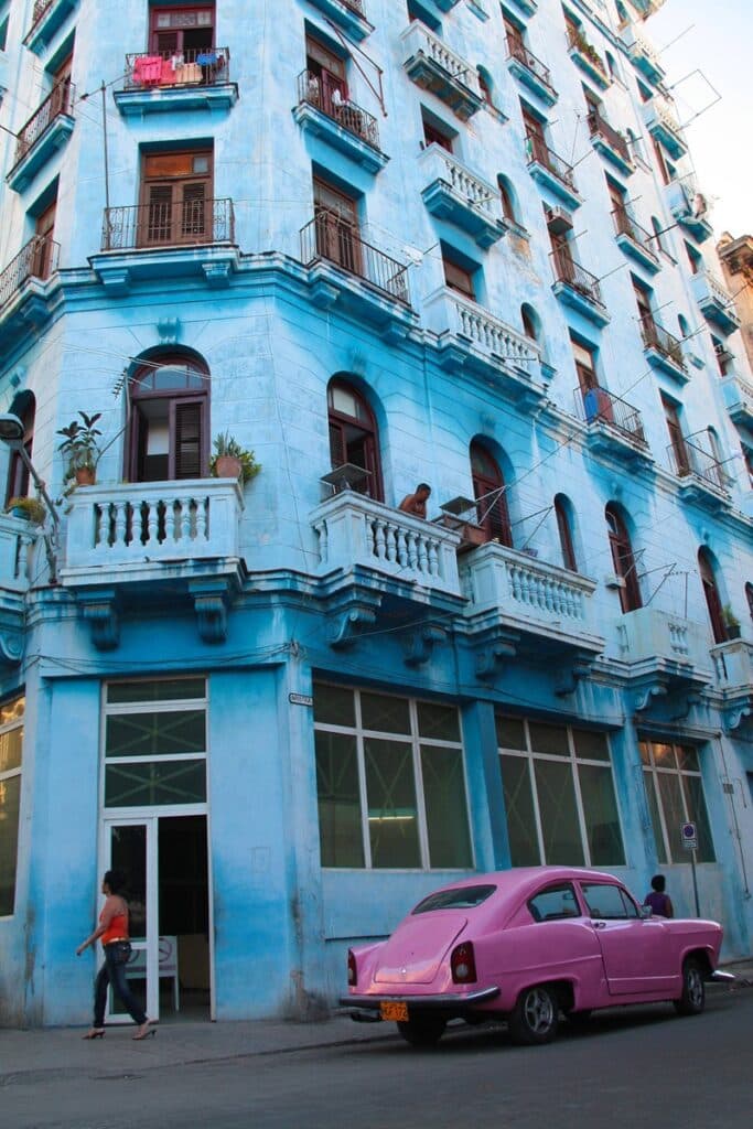 maison coloniale bleue à la Havane