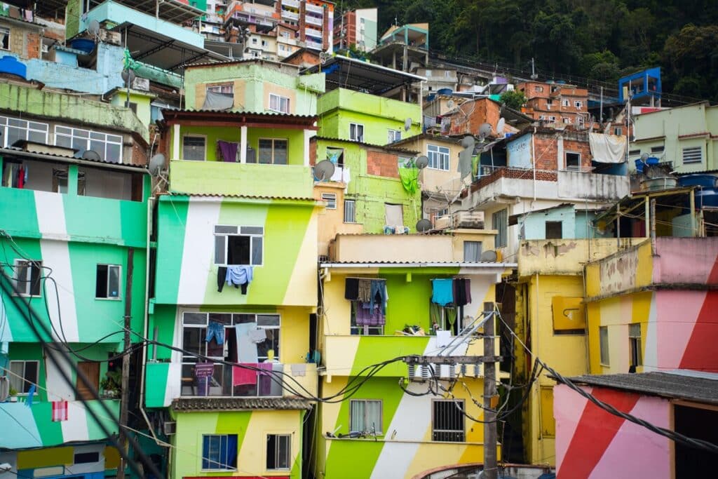 façades colorées de Santa Marta à Rio