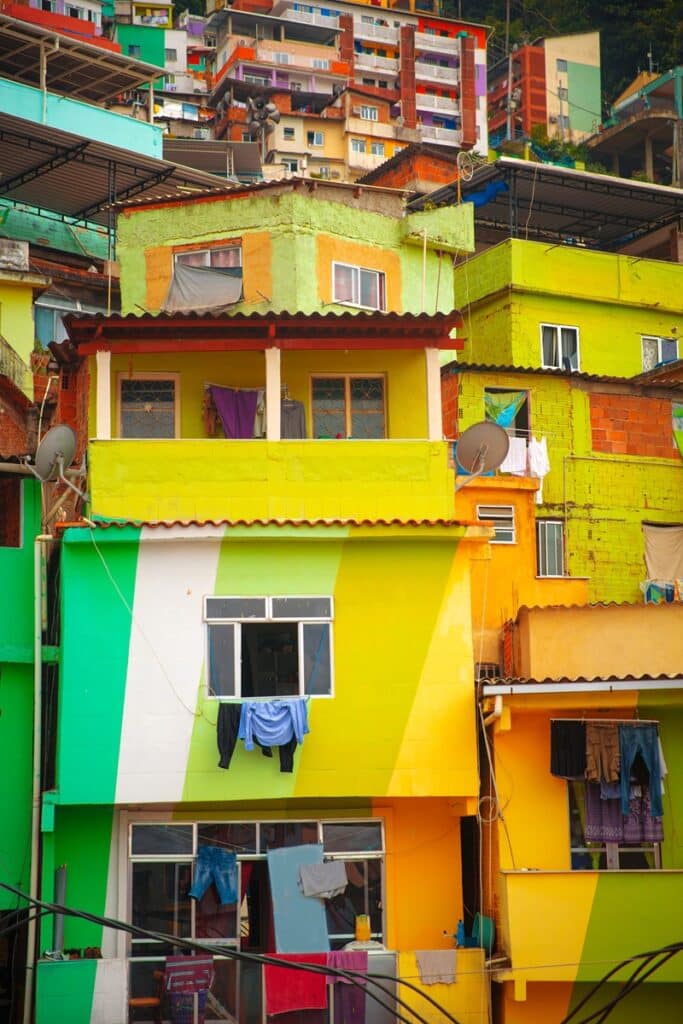 la favella santa marta colorée
