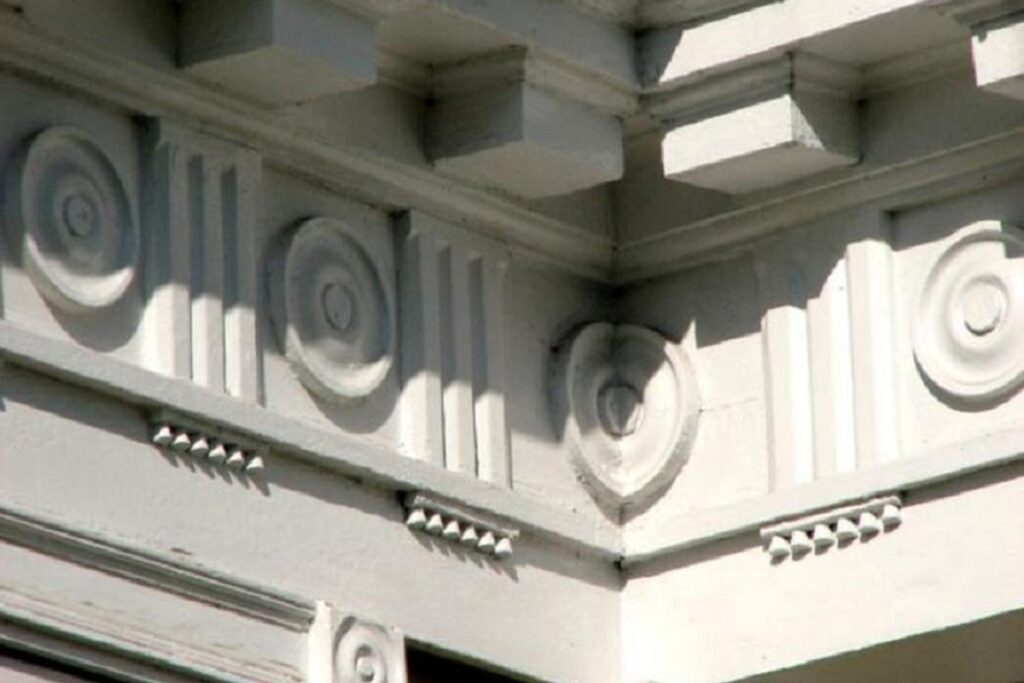 détail géorgien façade bâtiment jamaïcain