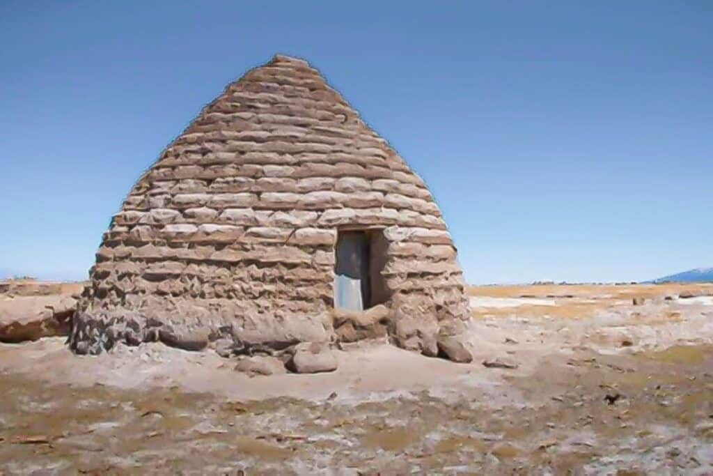 habitat chipaya en forme de ruche